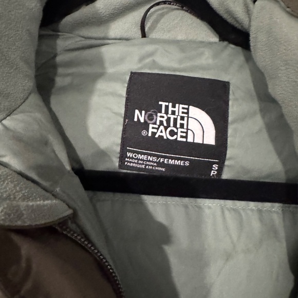 North Face Small Jacket - Picture 2 of 3